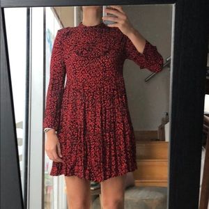 Zara sz sm black and red printed sleeved dress
